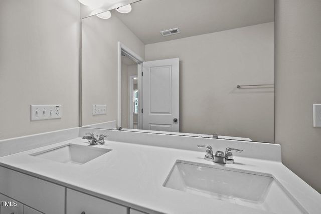 1100 Crossvine Trail, Durham, NC 27703