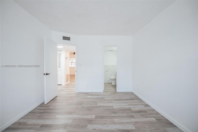2041 NW 81st Ave 427, Pembroke Pines, FL 33024