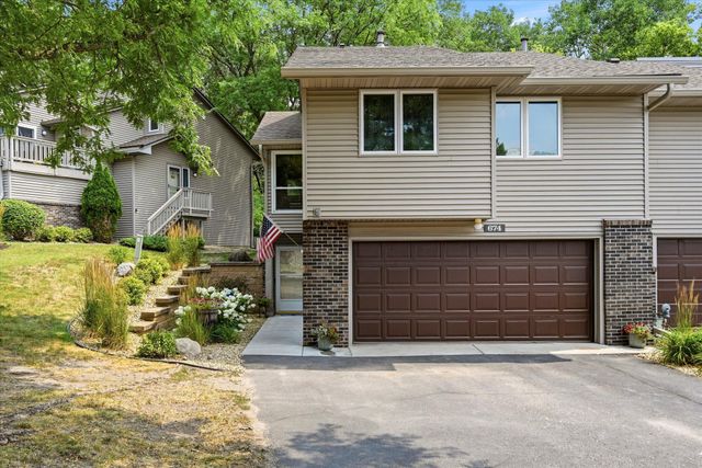 674 Dorland Road S, Maplewood, MN 55119