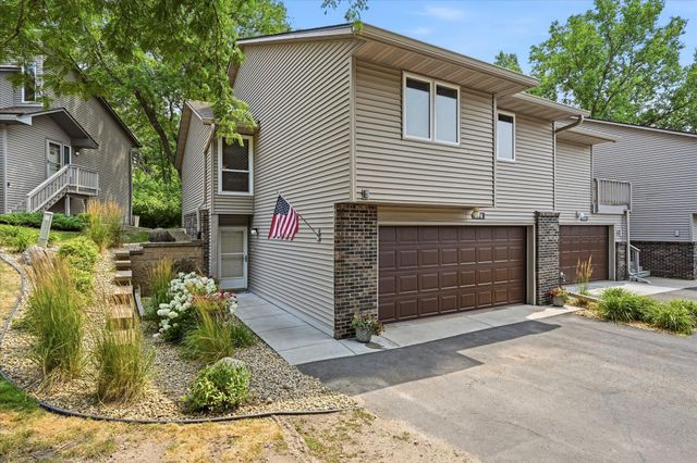 674 Dorland Road S, Maplewood, MN 55119