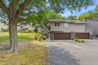 674 Dorland Road S, Maplewood, MN 55119