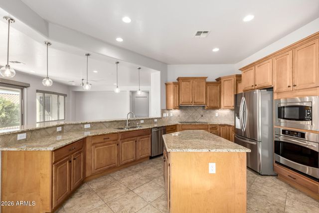 27119 W BURNETT Road, Buckeye, AZ 85396