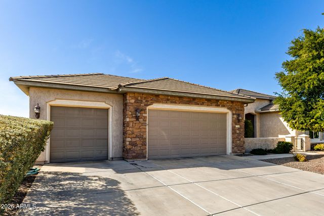 27119 W BURNETT Road, Buckeye, AZ 85396