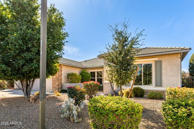 27119 W BURNETT Road, Buckeye, AZ 85396