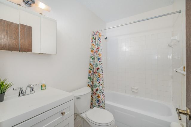 3421 Kent Street 603, Shoreview, MN 55126