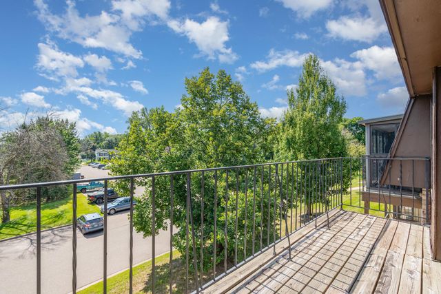 3421 Kent Street 603, Shoreview, MN 55126