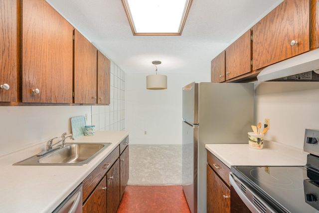 3421 Kent Street 603, Shoreview, MN 55126