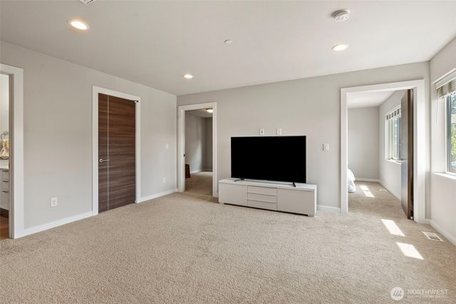 5311 48th Street W, University Place, WA 98467