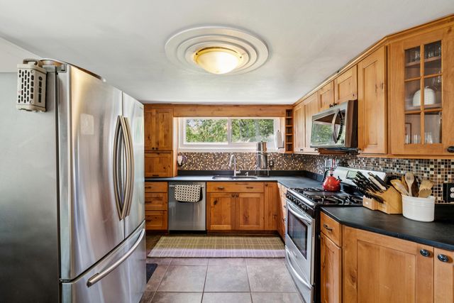 2227 Woodland Shores Road, Charleston, SC 29412