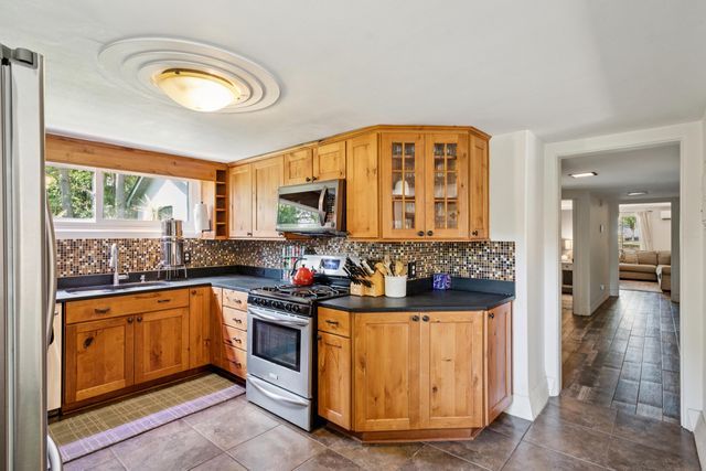 2227 Woodland Shores Road, Charleston, SC 29412