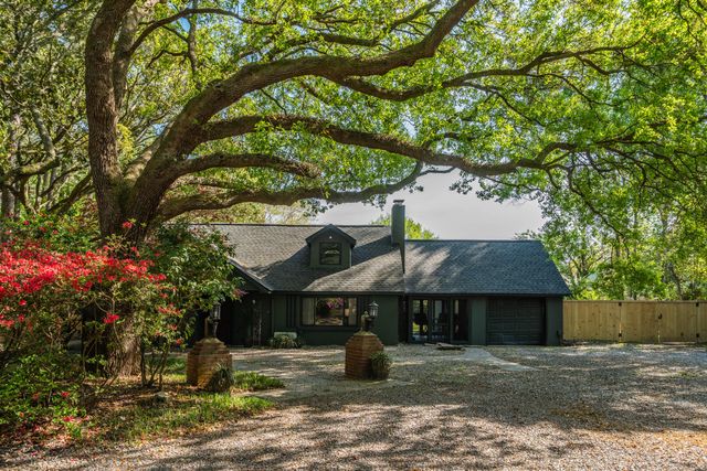 2227 Woodland Shores Road, Charleston, SC 29412