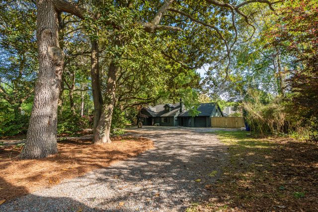 2227 Woodland Shores Road, Charleston, SC 29412