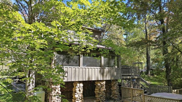 239 Enchanted Forest Way, Burnside, KY 42519