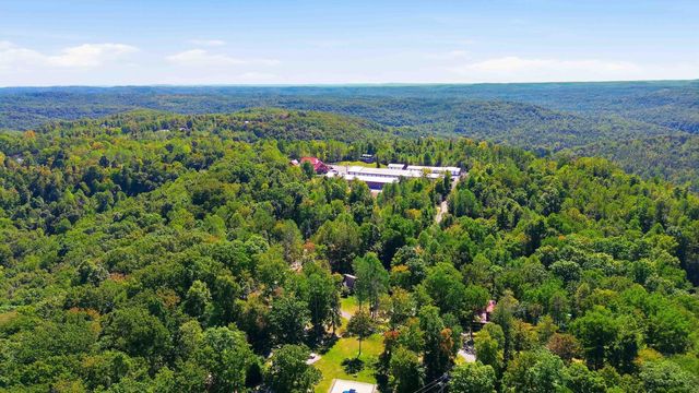 239 Enchanted Forest Way, Burnside, KY 42519