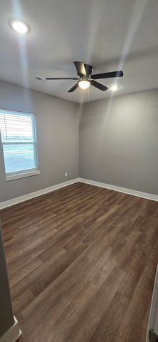 336 Deer Run Ave, El Dorado, KS 67042