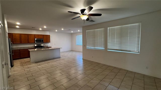 7080 Garnet Crest Court, Las Vegas, NV 89148