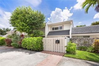 8225 SW 81st Ct, Miami, FL 33143