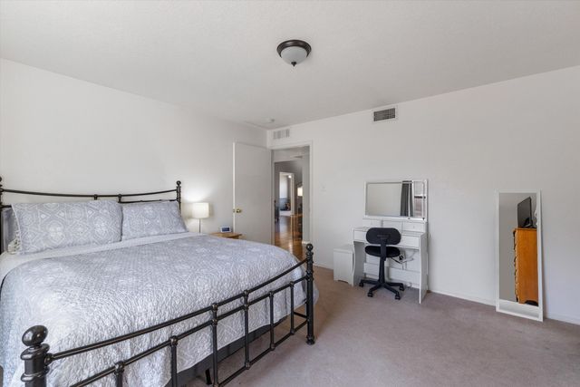 10924 Bandelier Drive NW, Albuquerque, NM 87114