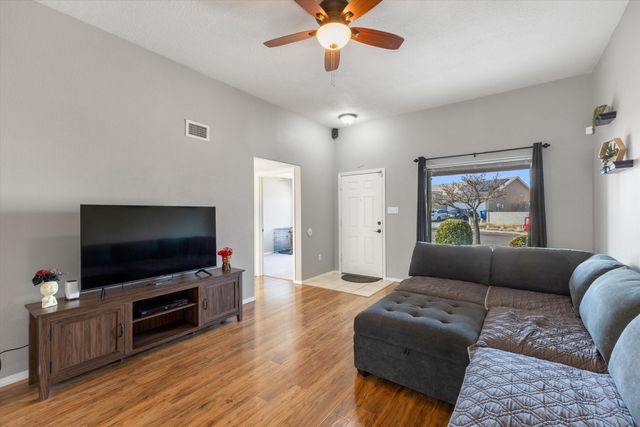 10924 Bandelier Drive NW, Albuquerque, NM 87114