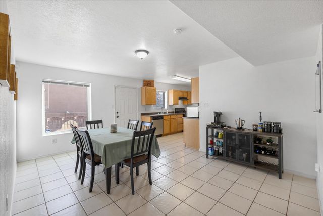 10924 Bandelier Drive NW, Albuquerque, NM 87114