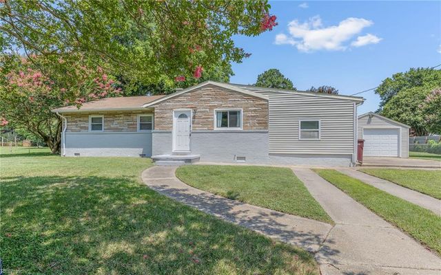 408 Oaklette DR, Chesapeake, VA 23325