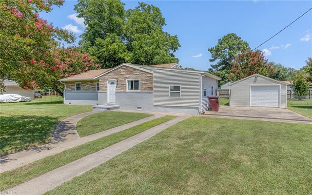 408 Oaklette DR, Chesapeake, VA 23325