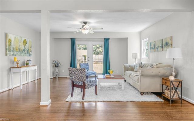408 Oaklette DR, Chesapeake, VA 23325