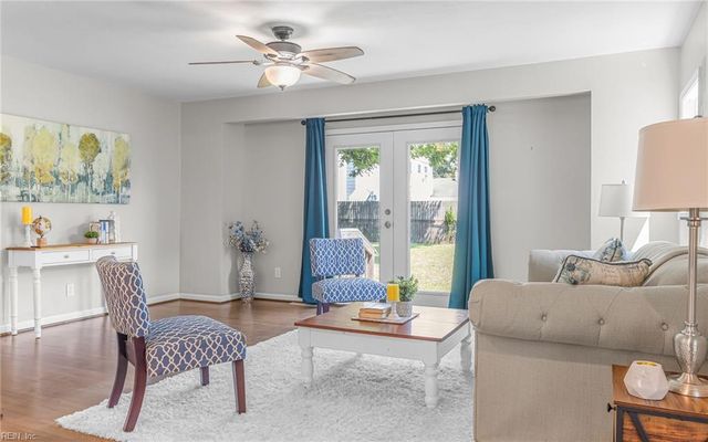 408 Oaklette DR, Chesapeake, VA 23325
