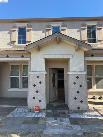 1016 Cypress Run Dr, Stockton, CA 95209