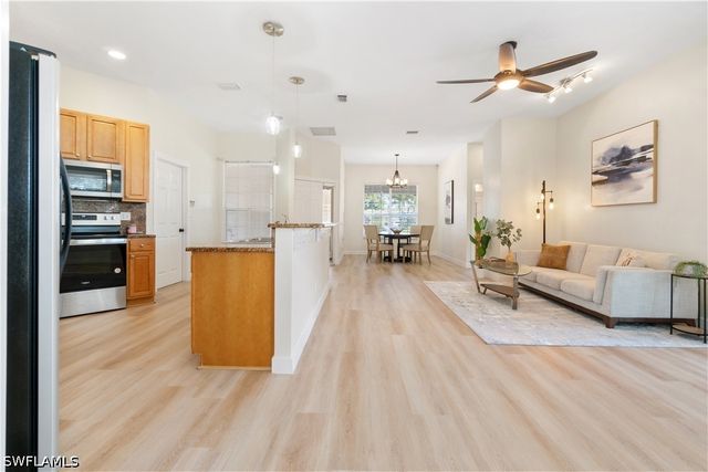 2662 Aft AVE, Naples, FL 34109