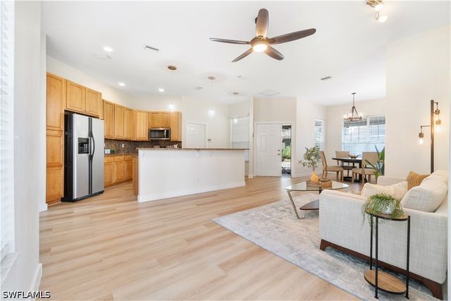 2662 Aft AVE, Naples, FL 34109
