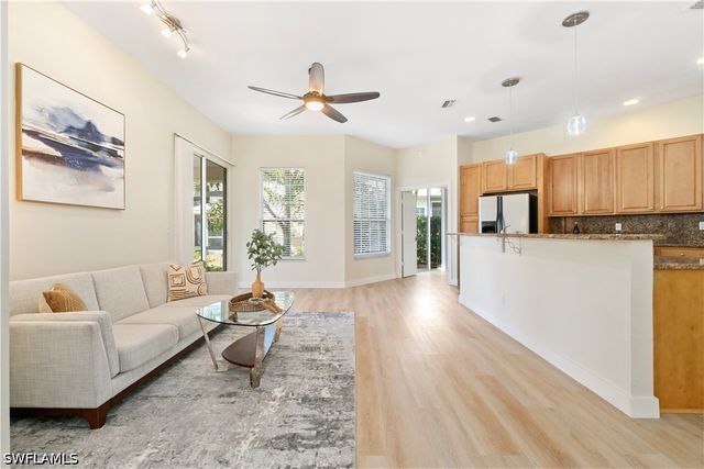 2662 Aft AVE, Naples, FL 34109