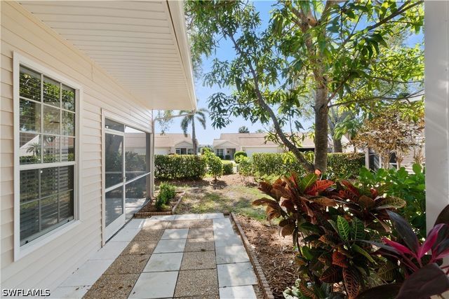 2662 Aft AVE, Naples, FL 34109