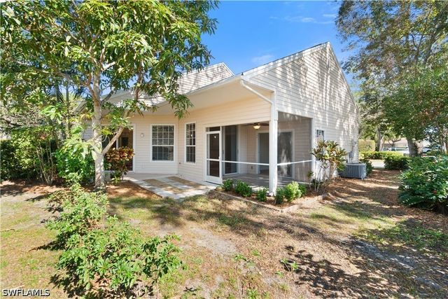 2662 Aft AVE, Naples, FL 34109