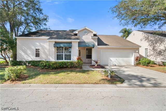 2662 Aft AVE, Naples, FL 34109