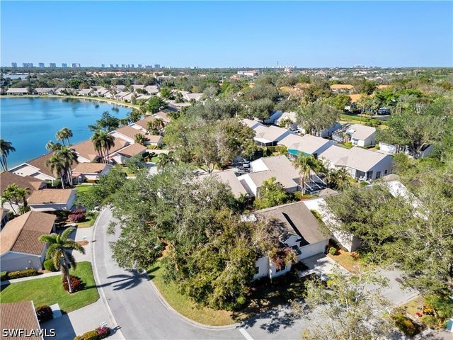 2662 Aft AVE, Naples, FL 34109