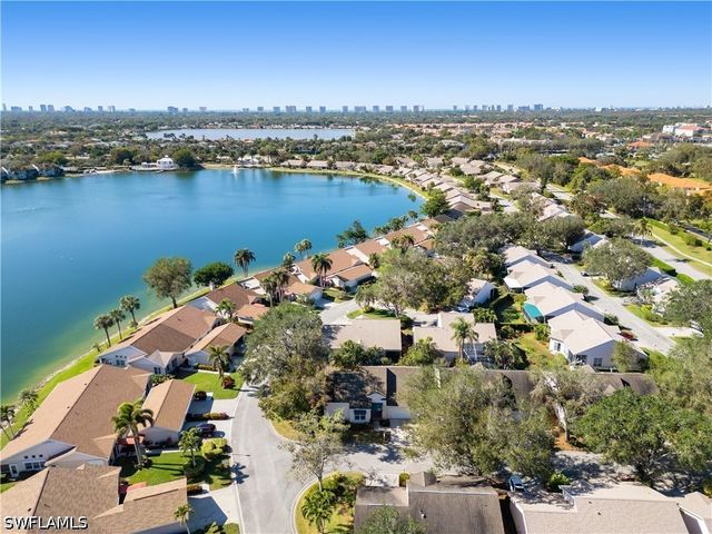 2662 Aft AVE, Naples, FL 34109
