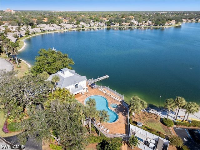 2662 Aft AVE, Naples, FL 34109