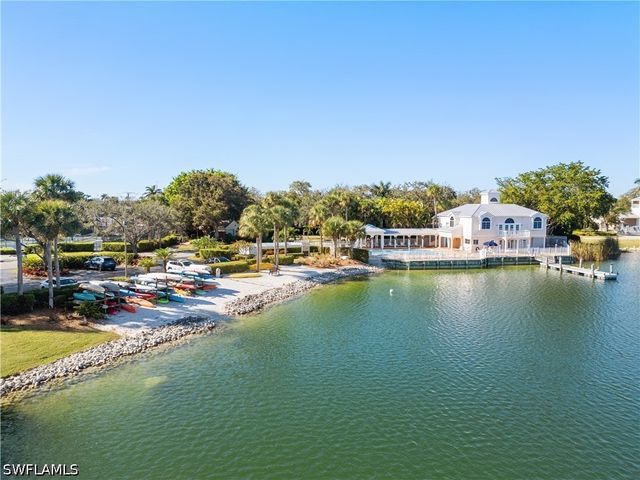 2662 Aft AVE, Naples, FL 34109