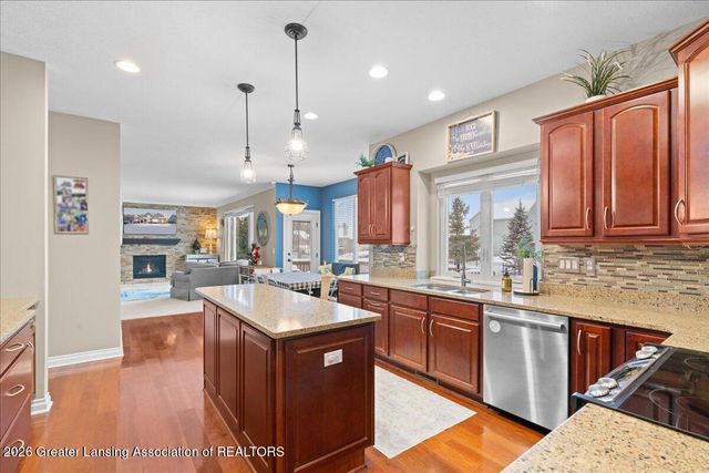 6044 Marietta Way, East Lansing, MI 48823