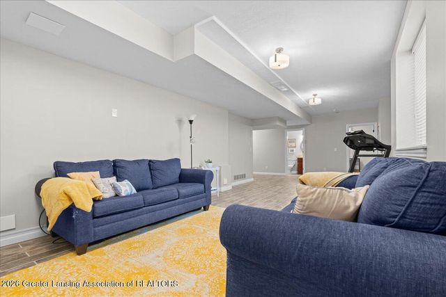 6044 Marietta Way, East Lansing, MI 48823