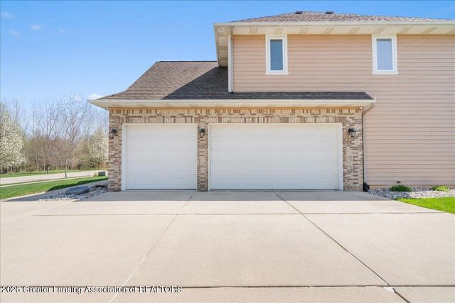 6044 Marietta Way, East Lansing, MI 48823