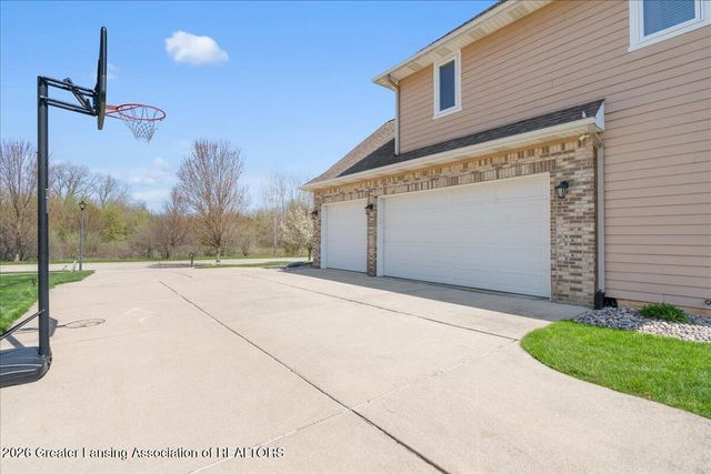 6044 Marietta Way, East Lansing, MI 48823