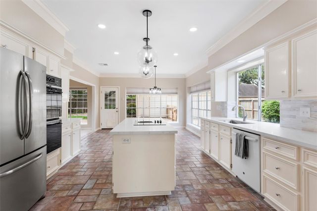 4107 Pebble Beach Drive, League City, TX 77573