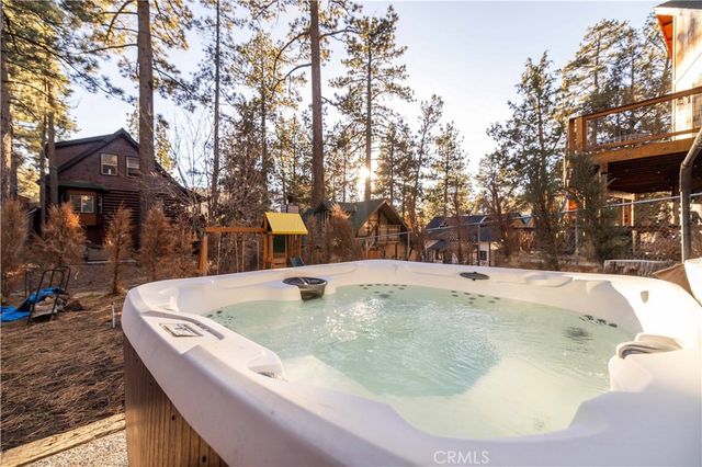 42769 Conifer Drive, Big Bear Lake, CA 92315