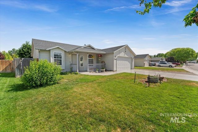 2608 Boulder Ave, Nampa, ID 83686
