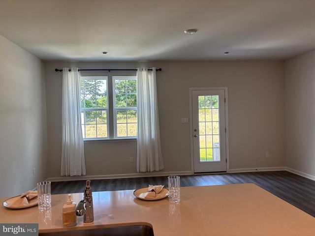 60 ROBERT DR, Runnemede, NJ 08078