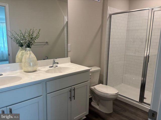 60 ROBERT DR, Runnemede, NJ 08078