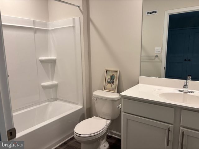 60 ROBERT DR, Runnemede, NJ 08078
