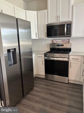 60 ROBERT DR, Runnemede, NJ 08078